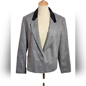 Ms. Jennifer Canada Vintage Gray Wool Blend Velvet Collar Blazer